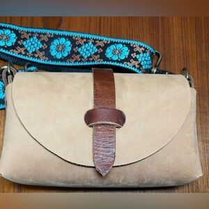 Boho Leather Saddle Crossbody w/ Embroidered Vintage-Style Strap | NWOT